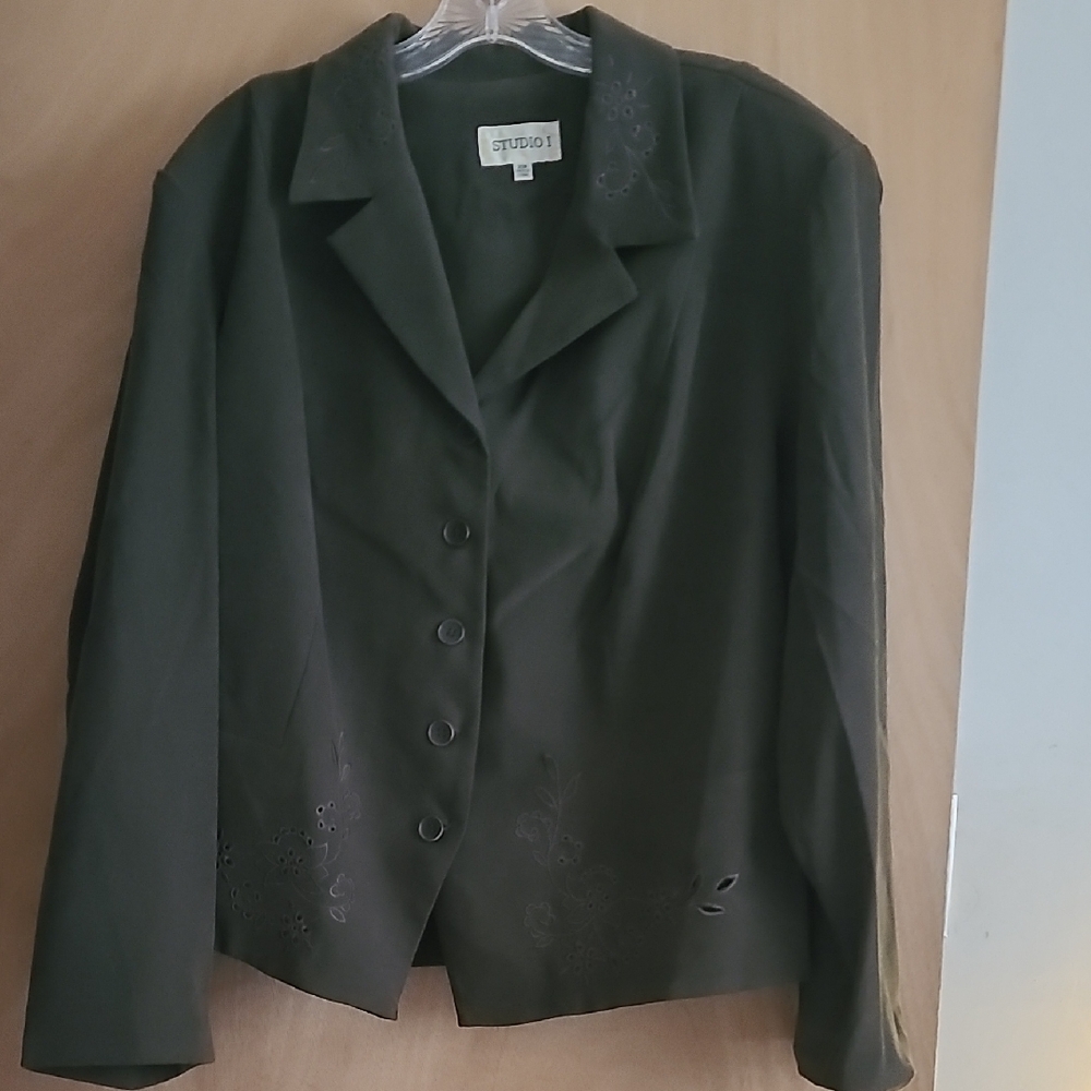 Studio 17 Dark Green Blazer